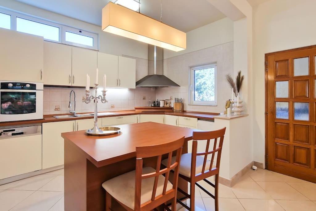 Kalliope, 200m Sea Apartamento *